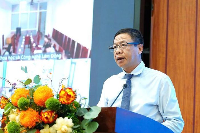 Thứ trưởng Bộ Khoa học và Công nghệ Lê Xuân Định phát biểu chỉ đạo tại hội nghị. Ảnh: T.Hà