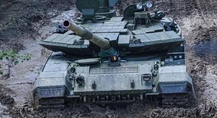 Xe tăng T-90M của Nga trong quá trình triển khai tác chiến tại Ukraina. (Ảnh: MW)