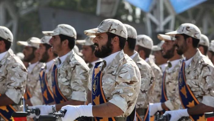 Lãnh tụ Tối cao Iran đồng thời yêu cầu tăng cường năng lực răn đe của IRGC và chuẩn bị lực lượng cho các chiến dịch tấn công nhằm vào đối phương.