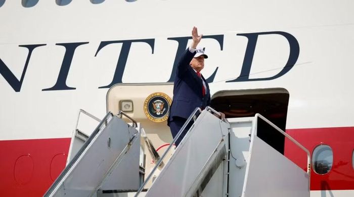 Vụ việc được chú ý sau khi Tổng thống ông Donald Trump ngày 7/7 tới Thổ Nhĩ Kỳ trên Máy bay Cầu nối VC-25B, được hoán cải từ máy bay Boeing 747-8i mà Qatar tặng cho Mỹ hồi năm ngoái.