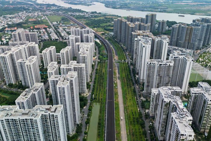  Đoạn thuộc gói thầu XL3, dài hơn 3 km, được đánh giá có tiến độ thi công nhanh nhất trên tuyến. Công trình là một phần của đoạn đường trên cao dài 14,7 km đi qua khu vực phường Long Bình (TP Thủ Đức cũ). 