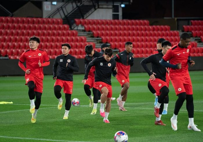 Các cầu thủ CAHN luyện tập chuẩn bị cho trận quyết đấu tấm vé dự vòng bảng AFC Champions League Elite (Ảnh: CAHN FC)