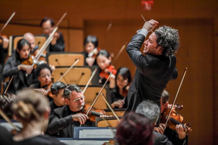 Liên hoan năm nay có sự tham gia của nhạc trưởng Gustavo Dudamel - Giám đốc âm nhạc của Dàn nhạc giao hưởng Los Angeles. Ảnh: Internet