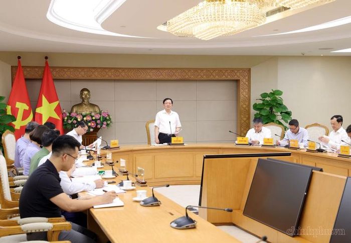 Phó Thủ tướng giao Bộ KH&CN đánh giá kỹ tình hình thực hiện, sự cần thiết và phương án tổ chức thực hiện để bảo đảm hiệu quả - Ảnh: chinhphu.vn/Gia Huy