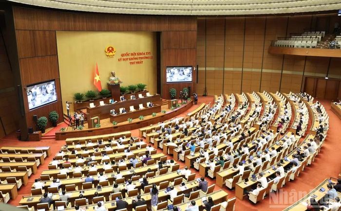 Quang cảnh phiên họp. (Ảnh: DUY LINH)