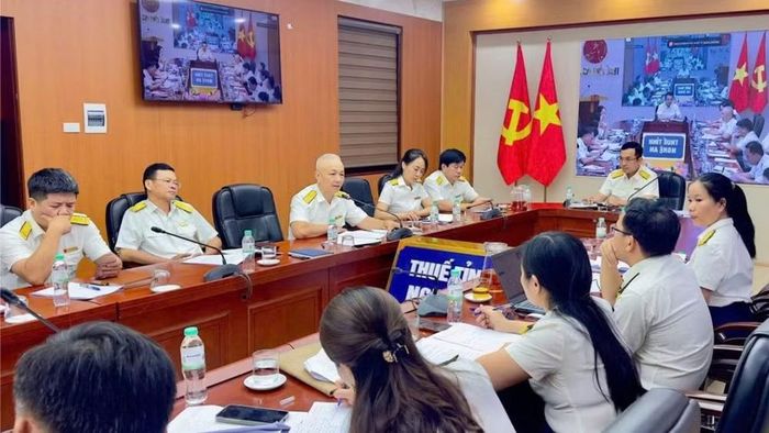 Triển khai nhiệm vụ thu ngân sách và các giải pháp quản lý thu trên địa bàn là nội dung được Ban Lãnh đạo Thuế tỉnh Nghệ An đặc biệt chú trọng. (Ảnh: Ngọc Vũ)