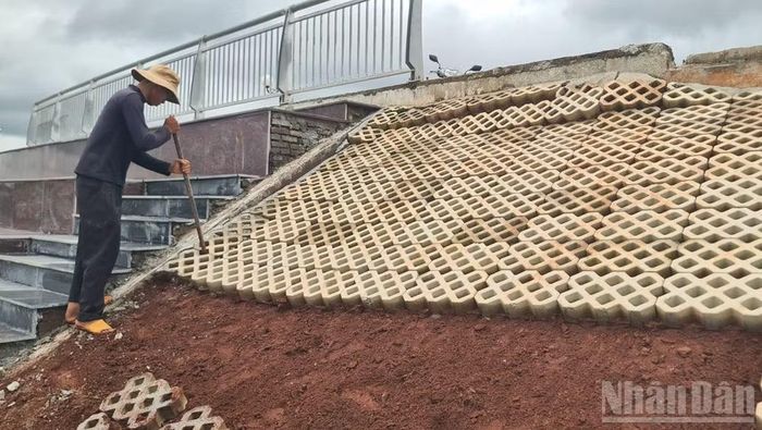 Những gì đang diễn ra tại Quảng trường trung tâm Gia Nghĩa hoàn toàn khác xa với "tính toán của chủ đầu tư và đơn vị tư vấn thiết kế".