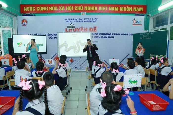 Tuyệt đối không sử dụng giáo dục tăng cường, giáo dục theo nhu cầu để dạy trước chương trình, luyện thi, nhồi nhét kiến thức. Ảnh: baochinhphu.vn