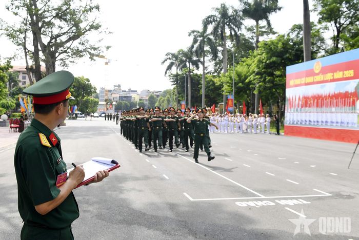 Các cơ quan thực hiện nội dung thi điều lệnh.