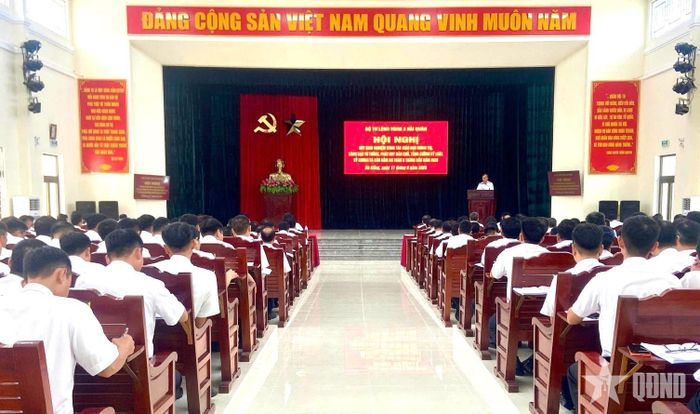Toàn cảnh hội nghị.