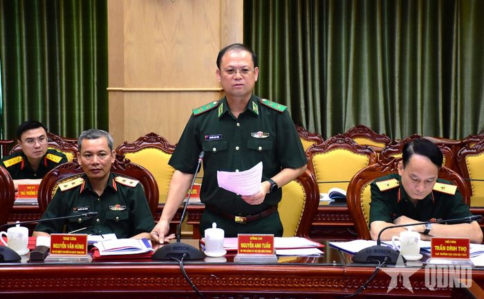 Trung tướng Nguyễn Anh Tuấn, Bí thư Đảng ủy, Chính ủy Bộ đội Biên phòng phát biểu tại hội nghị.