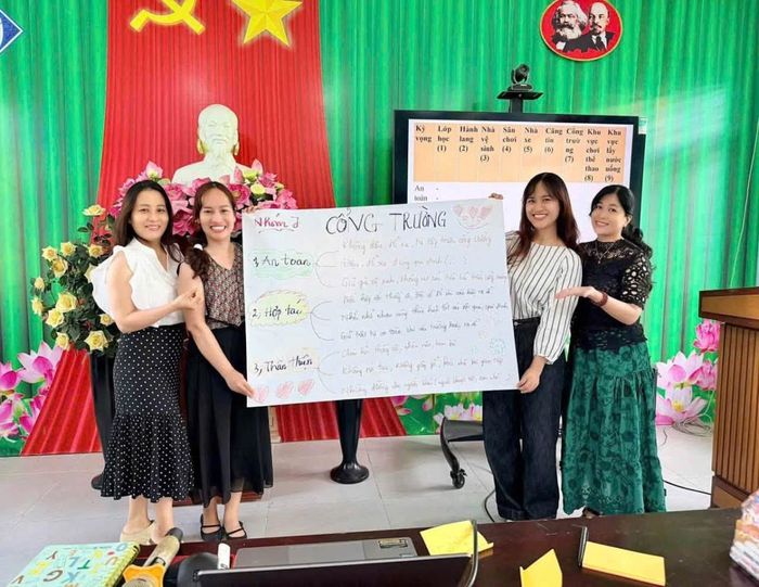 Các đại biểu tham gia tập huấn được cung cấp những kiến thức, thông tin và góc nhìn thiết thực liên quan đến việc hỗ trợ, đồng hành cùng trẻ tự kỷ, trẻ khuyết tật trí tuệ.