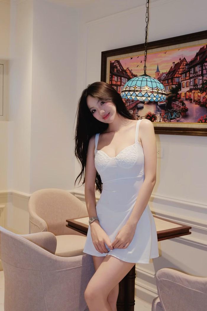 Để chuẩn bị cho cuộc thi, Hải Yến đã chủ động trau dồi toàn diện, từ kỹ năng catwalk, ứng xử, ngoại ngữ, cho đến rèn luyện thể lực và vóc dáng.