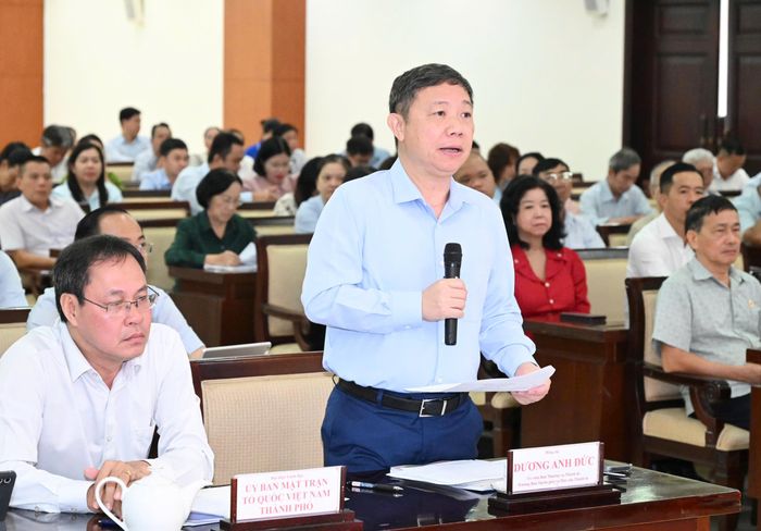 Đồng chí Dương Anh Đức phát biểu tại hội nghị. Ảnh: VIỆT DŨNG