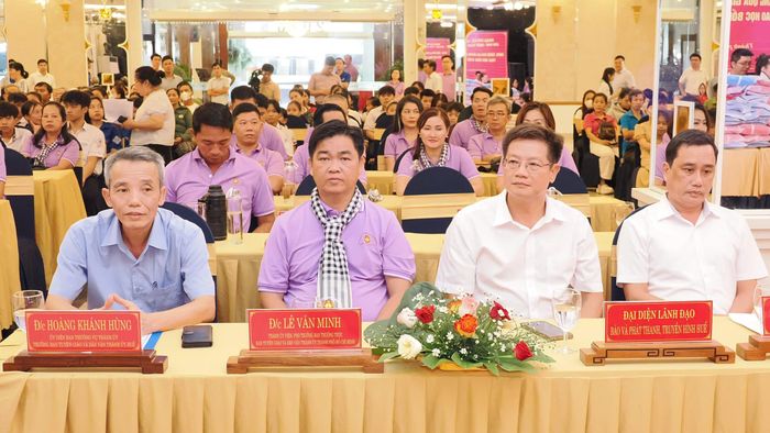  Các đại biểu tham dự chương trình. Ảnh: HOÀNG HÙNG 