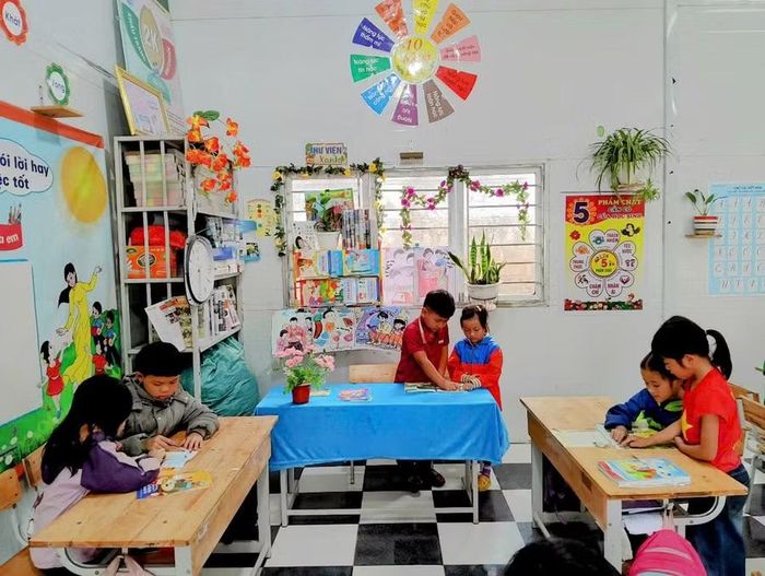 Phòng thư viện của Trường PTDTBT Tiểu học Lản Nhì Thàng.