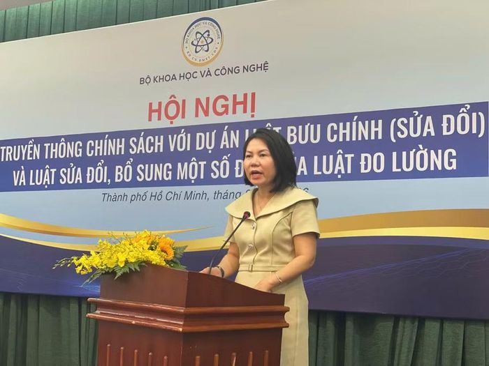 Bà Vũ Như Quỳnh, Vụ trưởng Vụ Pháp chế (Bộ Khoa học và Công nghệ) phát biểu tại hội nghị. Ảnh: Hà An.