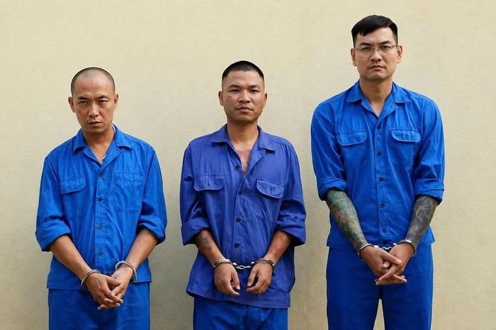 “Vua Quạt”, Khánh “Sky” và Hồ Văn Khoa (từ trái sang) bị khởi tố sau loạt livestream gây náo loạn mạng xã hội. Ảnh: Công an Bắc Ninh
