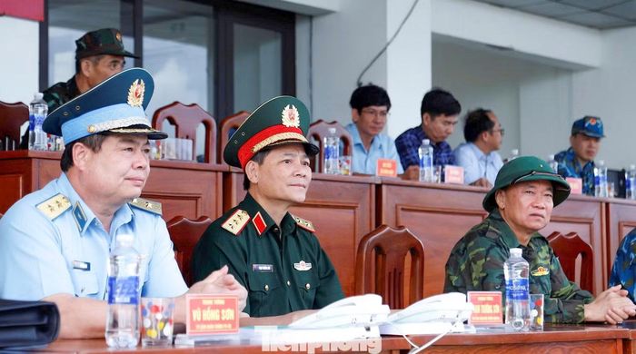 Các đại biểu dự buổi diễn tập.