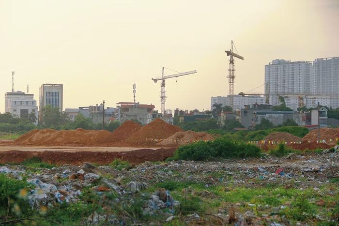 Với quy mô khoảng 11,3 ha, Depot Xuân Đỉnh thuộc tuyến metro số 2 được quy hoạch theo mô hình phát triển đô thị gắn với giao thông công cộng (TOD). Bên cạnh chức năng điều hành, bảo dưỡng và sửa chữa, khu vực này được định hướng thành đầu mối kết nối đa phương thức, tích hợp các dịch vụ và phát triển đô thị.