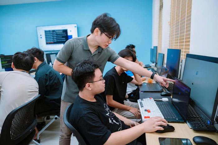 Sinh viên Trường ĐH Công nghệ Thông tin (ĐH Quốc gia TPHCM)