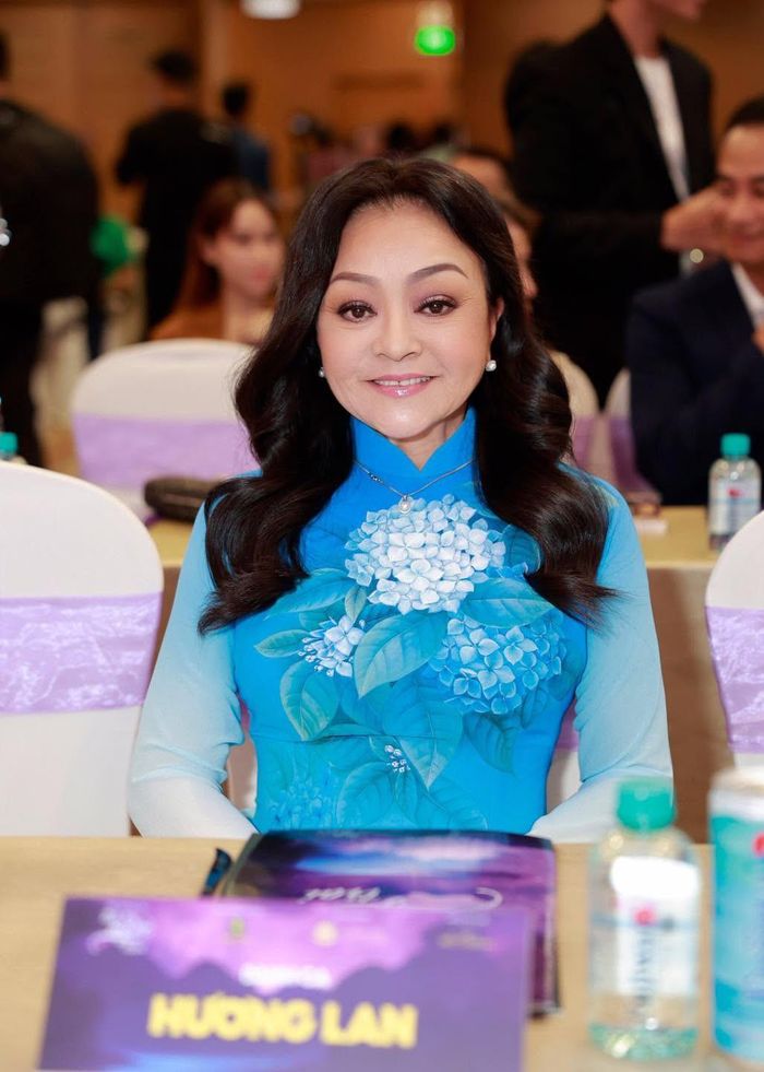 Ca sĩ Hương Lan. Ảnh: FBNV