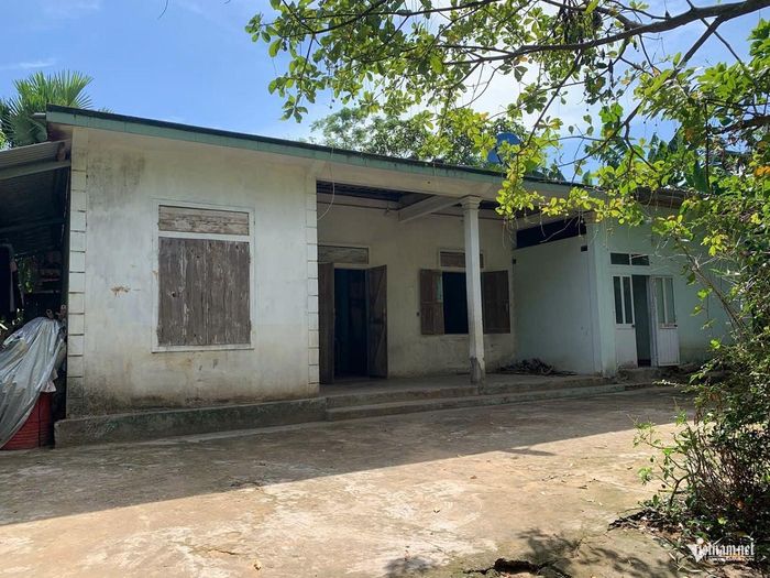 Căn nhà nơi chị Hoài và con trai sống cùng bố mẹ già. Ảnh: Hải Sâm