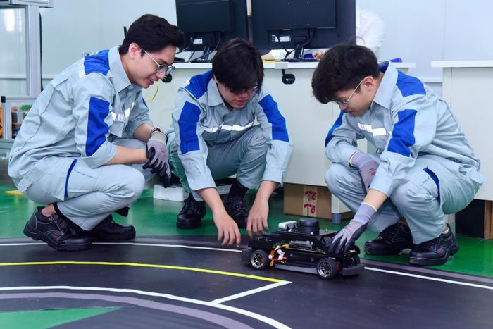Sinh viên một trường đại học khối ngành kỹ thuật và công nghệ phía Bắc. Ảnh: USTH.