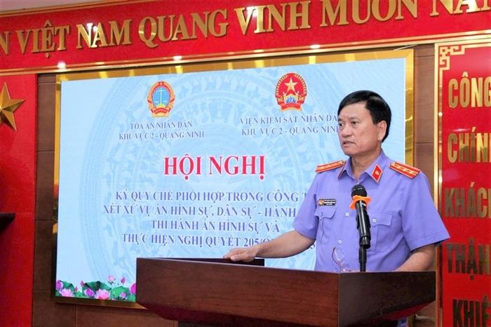  Đồng chí Nguyễn Quốc An, Viện trưởng VKSND khu vực 2, tỉnh Quảng Ninh phát biểu tại Hội nghị.
