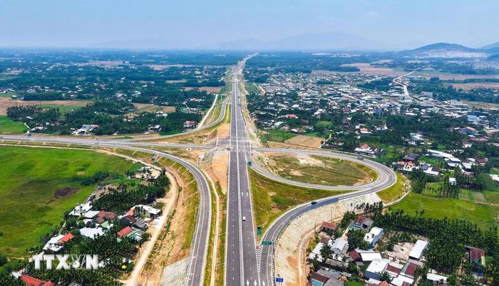 Cao tốc Quảng Ngãi - Hoài Nhơn. (Ảnh: TTXVN phát)