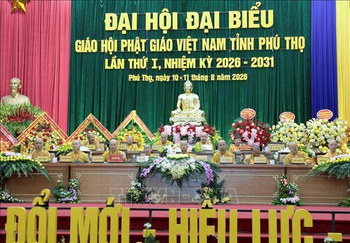 Đoàn Chủ tịch Đại hội điều hành Đại hội.