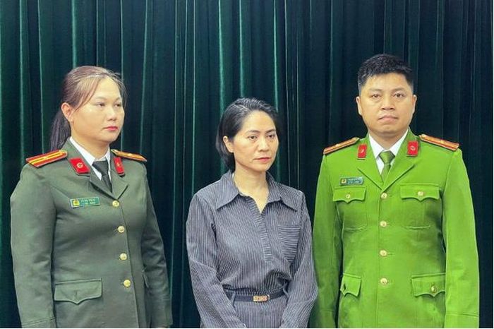 Đối tượng Nguyễn Thị Thu Hà lúc mới bị bắt. (Ảnh: Công an Hà Nội).