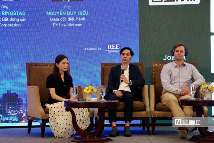 Ông Nguyễn Hữu Huân cho biết, VIFC-HCMC hiện xếp 84/120 trung tâm tài chính quốc tế, tăng 11 bậc và đứng thứ ba Đông Nam Á, sau Singapore và Malaysia. Trung tâm đặt mục tiêu đến năm 2035 vào top 75 thế giới, với trọng tâm không chỉ là hạ tầng mà phải thu hút định chế quốc tế, phát triển sản phẩm tài chính mới và đưa dòng vốn thực vào nền kinh tế.