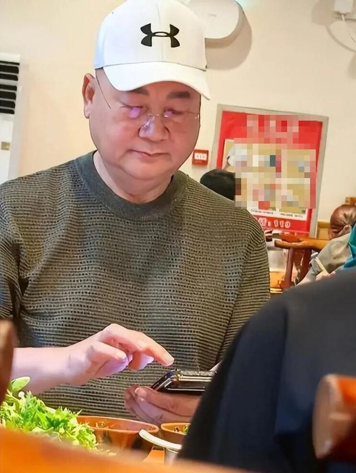 Hình ảnh mới đây của nam diễn viên Tây Du Ký. Ảnh: Sina.