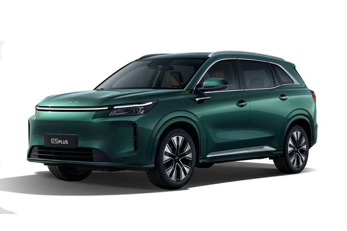 E5 Plus, mẫu SUV 7 chỗ sử dụng hệ truyền động điện hóa, đang được hãng đẩy mạnh tại thị trường Đông Nam Á. Ảnh: DFSK.