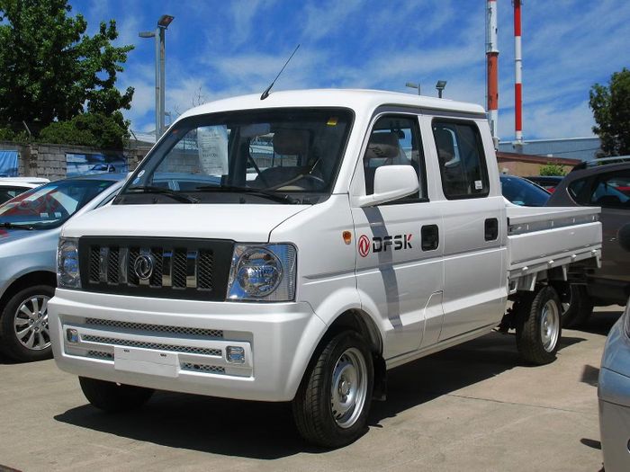 Trước khi mở rộng sang ô tô con, DFSK từng được biết đến nhiều với các dòng xe tải nhẹ và xe thương mại. Ảnh: order_242.