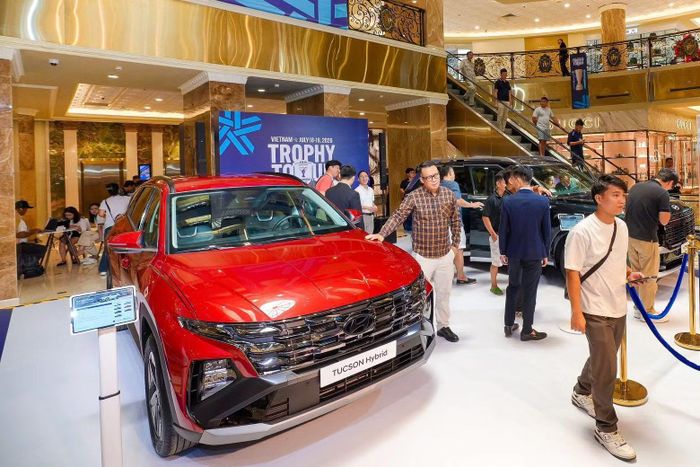 Hyundai Tucson Hybrid được trưng bày tại sự kiện ở Hà Nội hồi tháng 7. Ảnh: TC Motor.