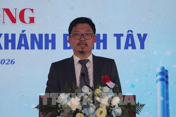 Đại diện Công ty Cổ phần năng lượng Sông Lam - Cà Mau phát biểu. Ảnh: Tuấn Phi - TTXVN