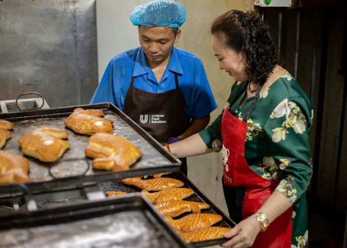 Bánh trung thu thập cẩm của Hộ kinh doanh Phương Soát