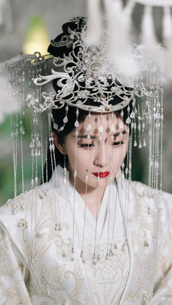 Dương Mịch vai Bạch Thiển trong Tam Sinh Tam Thế Chẩm Thượng Thư. Ảnh: Weibo