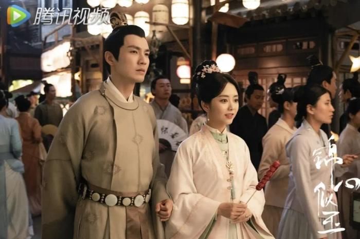 Cẩm Tâm Tựa Ngọc do Chung Hán Lương và Đàm Tùng Vận đóng chính. Ảnh: Weibo
