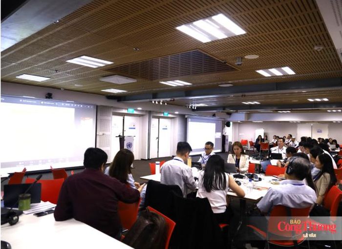 Các đại biểu tham gia thảo luận.
