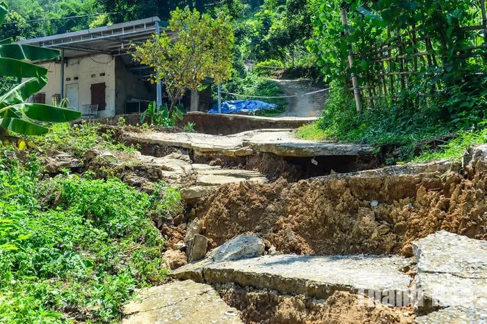 Cũng theo bà Trọng, về lâu dài xã Quan Sơn đề nghị các cơ quan chuyên môn tổ chức khảo sát, đánh giá toàn diện về địa chất, địa hình, nguyên nhân và cơ chế sạt trượt, đồng thời xác định phạm vi ảnh hưởng và mức độ ổn định của khu vực.