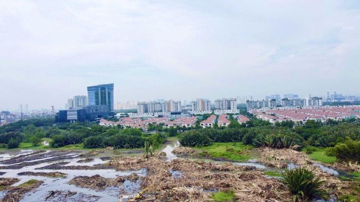 Dù ban đầu, thời hạn hoàn thiện dự án 4 tuyến đường là 36 tháng nhưng qua nhiều năm triển khai, đến nay, một số đoạn vẫn chưa hoàn thiện. Trong khi đó ở phần đất hoán đổi, Đại Quang Minh đã xây dựng xong khu đô thị Sala bề thế.