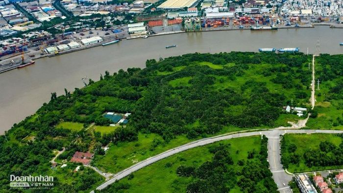 Dự án có tổng chiều dài toàn tuyến khoảng 2,16 km, trong đó phần cầu dài hơn 1,6 km. Công trình được thiết kế 8 làn xe, gồm 6 làn xe cơ giới và 2 làn xe hỗn hợp, vận tốc thiết kế 60 km/h và tĩnh không thông thuyền 15 m.