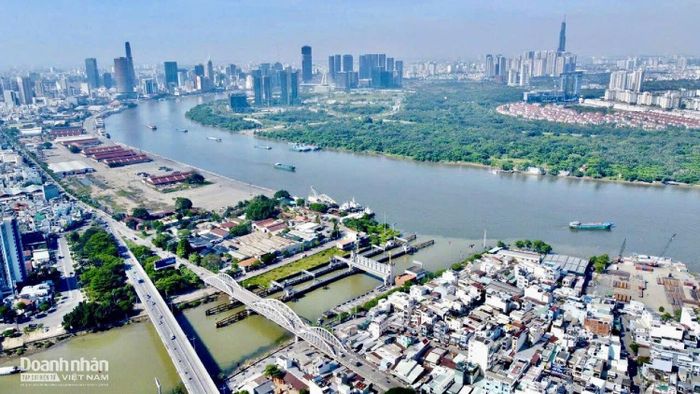 Dự án có tổng mức đầu tư khoảng 5.063 tỷ đồng từ nguồn vốn ngân sách TP HCM, được chia thành 2 dự án thành phần. Trong đó, dự án bồi thường, hỗ trợ và tái định cư có tổng vốn khoảng 1.385 tỷ đồng, thực hiện thu hồi khoảng 16,7 ha đất.