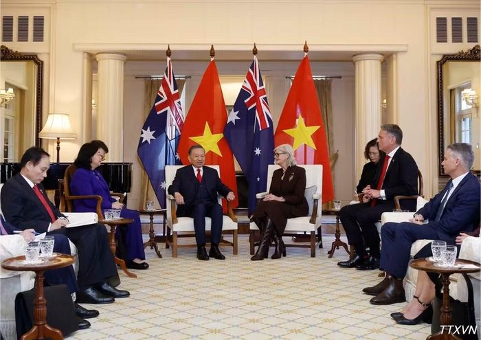 Tổng Bí thư, Chủ tịch nước Tô Lâm hội kiến Toàn quyền Australia Sam Mostyn tại Lễ đón. ̣Ảnh: TTXVN