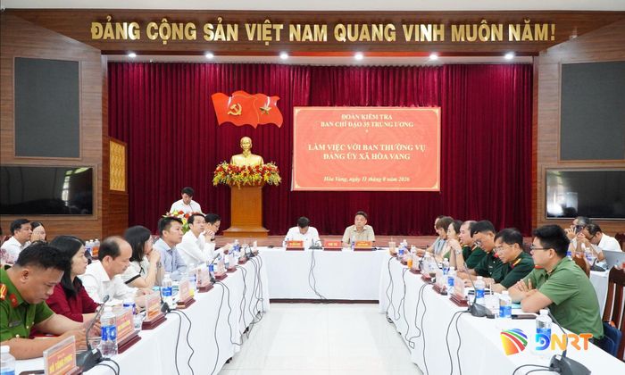 Quang cảnh buổi làm việc. Ảnh: TÂM ĐAN