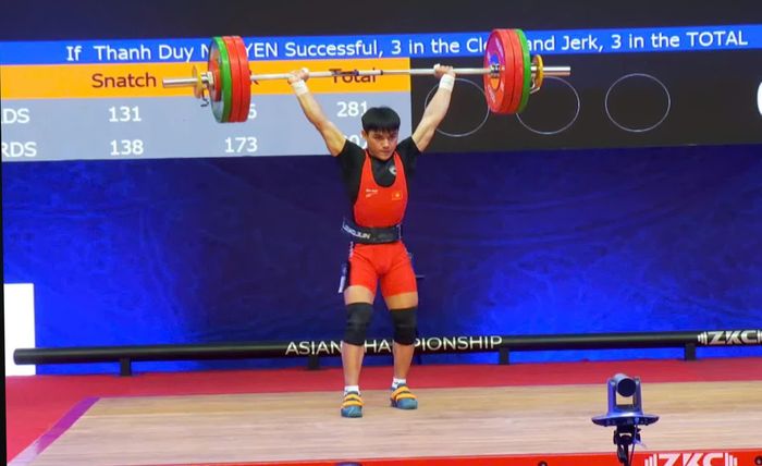 Đô cử Nguyễn Thành Duy xuất sắc giành 1 huy chương vàng, 1 huy chương bạc và 1 huy chương đồng tại giải.