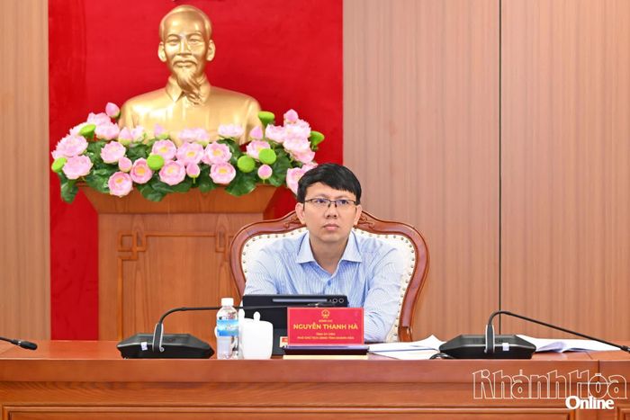 Đồng chí Nguyễn Thanh Hà chủ trì cuộc họp.